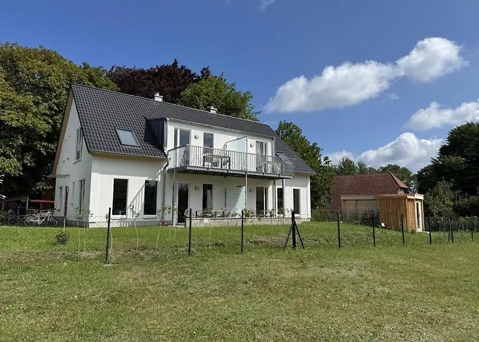 With 2 Bedrooms Σπίτι διακοπών Kloster